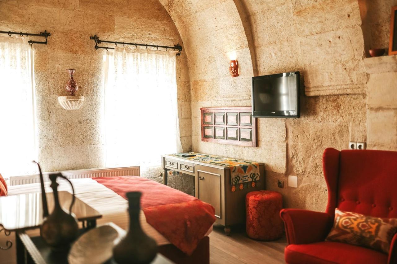 Elaa Cave 3*