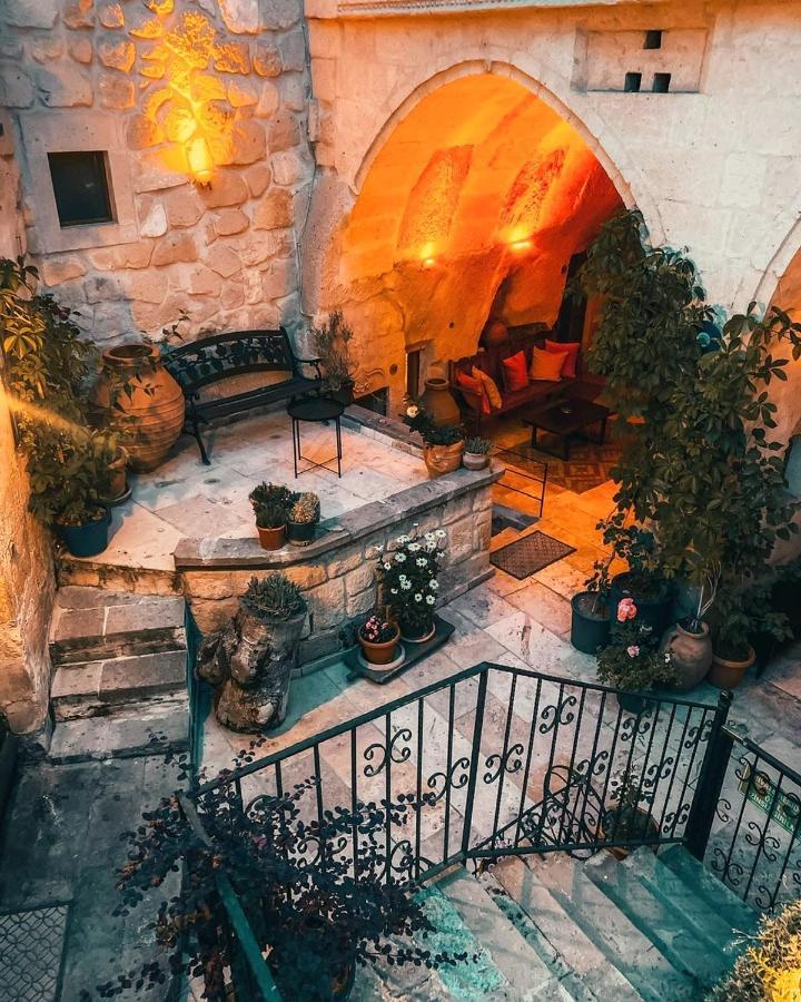 Hotel Elaa Cave