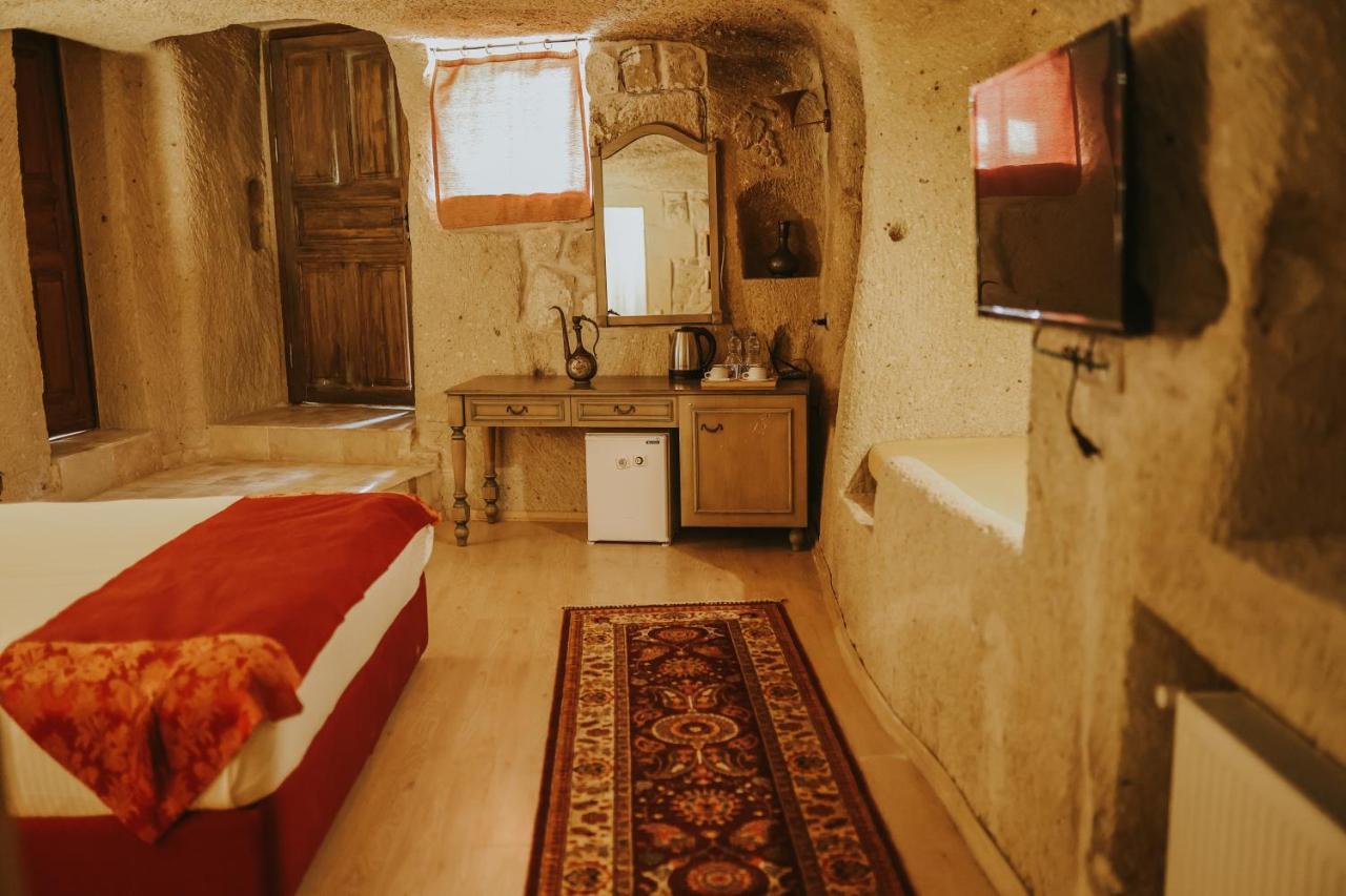 Elaa Cave 3*